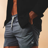 Shorts de baño lisos de secado rápido en grafito