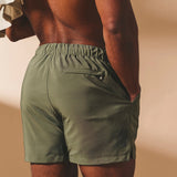 Shorts de baño lisos de secado rápido en caqui