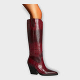 Botas con Diseño Croco y Tacón Elegante