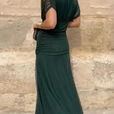 Luana - Vestido elegante con escote en V