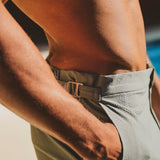 Short de baño híbrido con ajuste lateral texturizado de secado rápido en Salvia