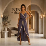 Lorena - Vestido Mono con Detalles Dorados