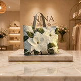 Bolso Artisanal Acolchado - Lirios Blancos Elegantes